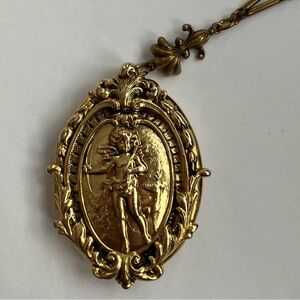 Antique Pendant Necklace